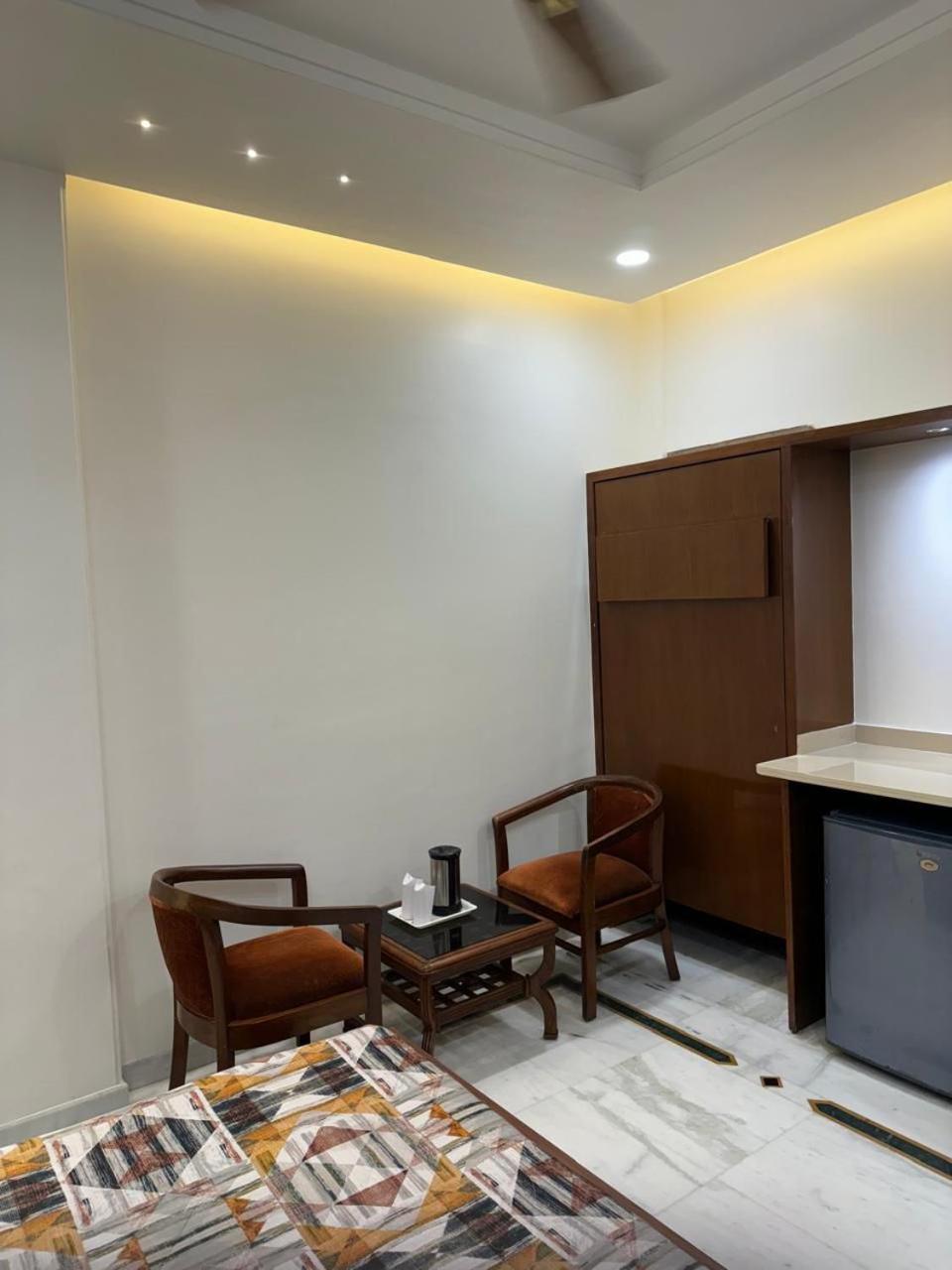Hotel C Park - Karol Bagh, New Delhi Kültér fotó