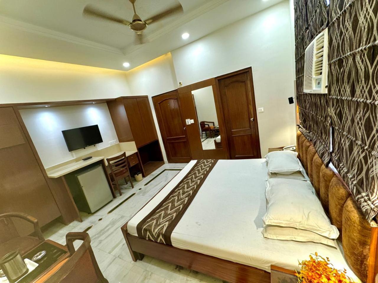 Hotel C Park - Karol Bagh, New Delhi Kültér fotó