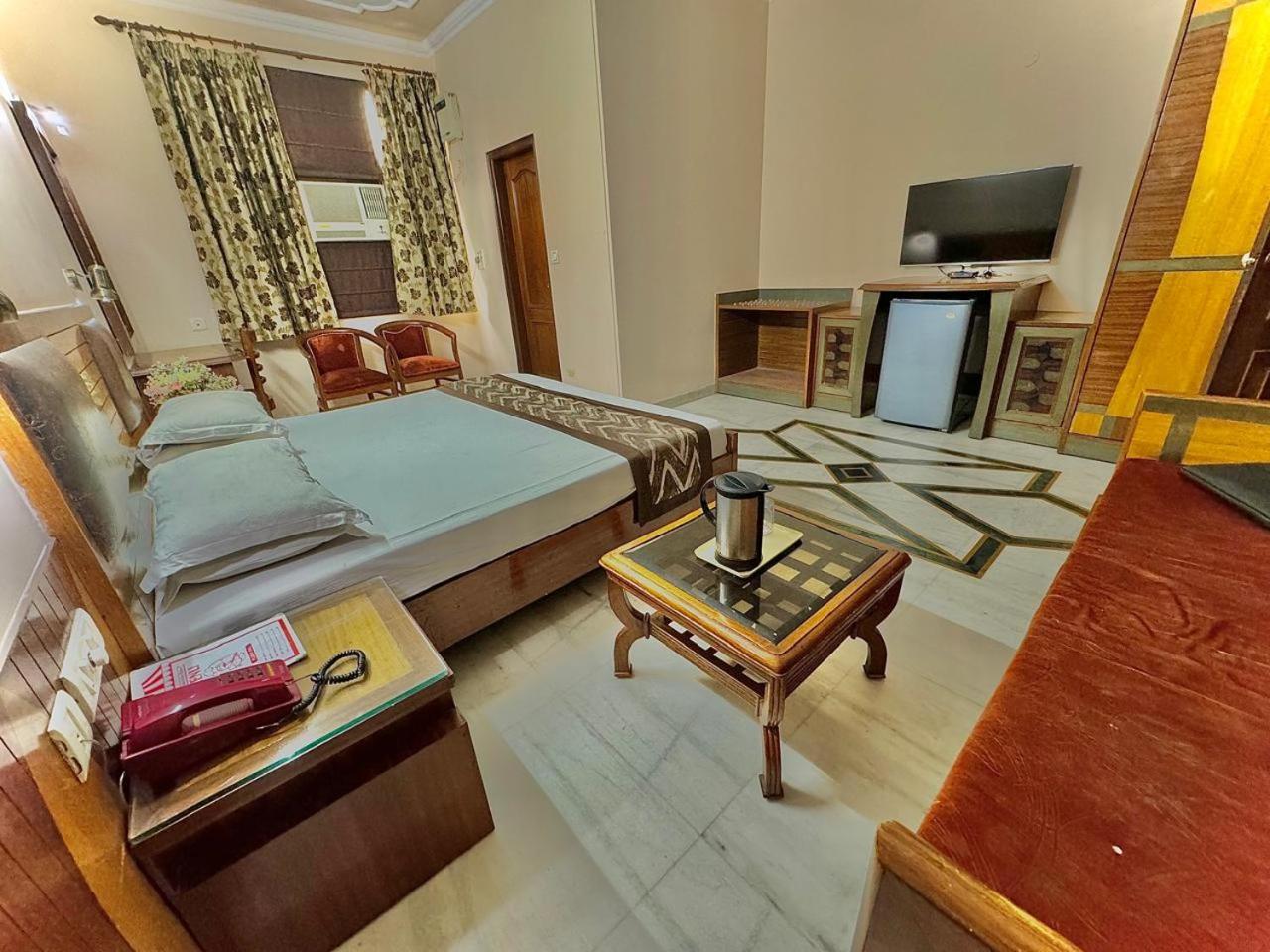 Hotel C Park - Karol Bagh, New Delhi Kültér fotó